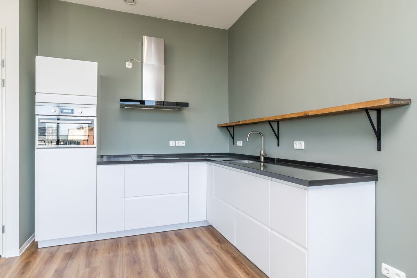 Appartement te koop: Spoorplein 32, Heerlen