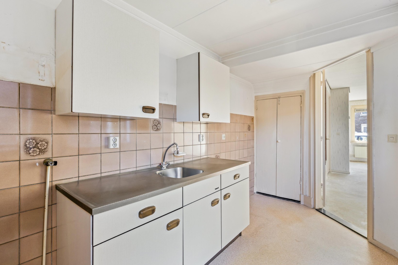 Tussenwoning te koop: Koningstraat 52, Heerlen