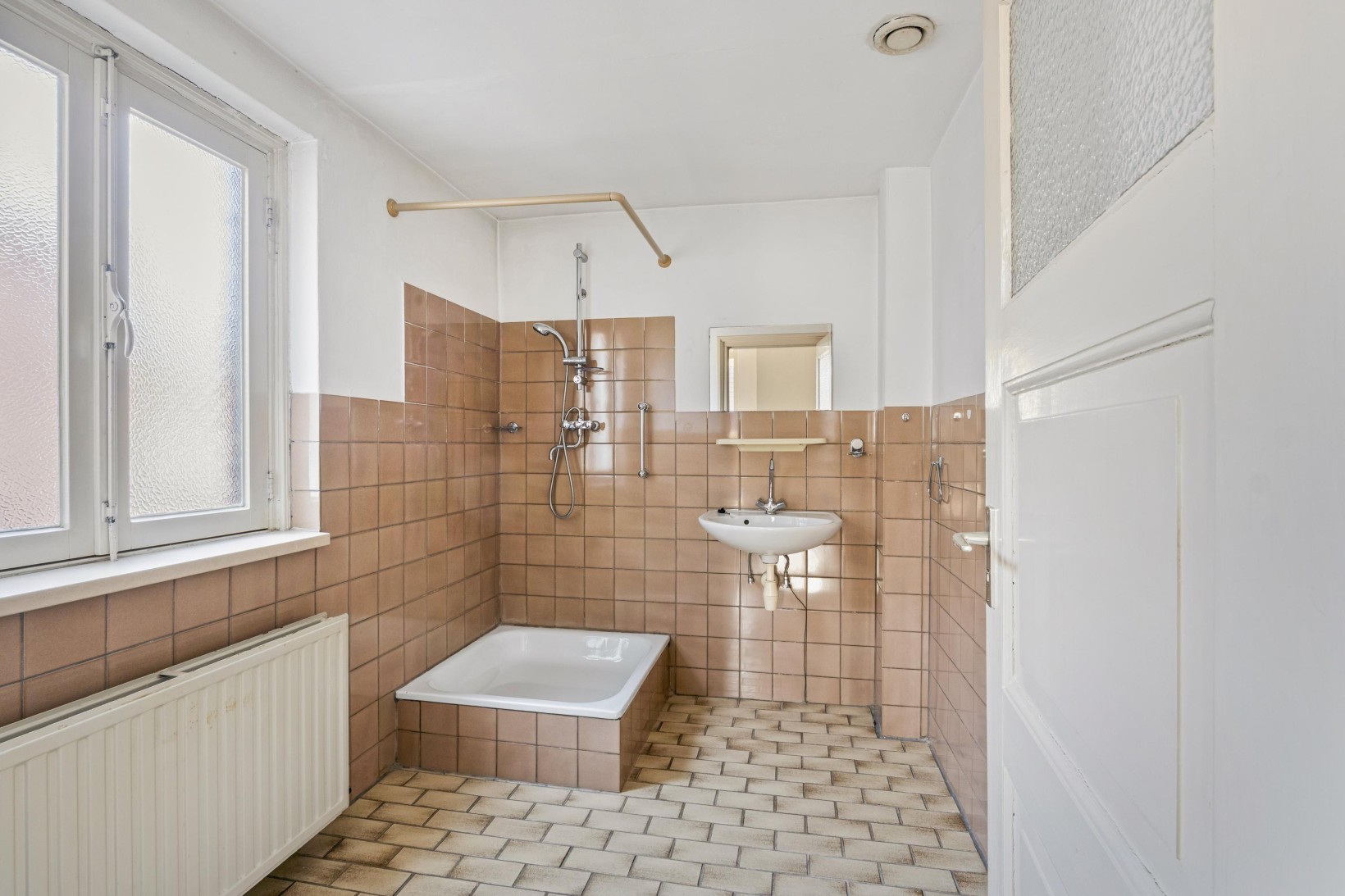 Tussenwoning te koop: Koningstraat 52, Heerlen
