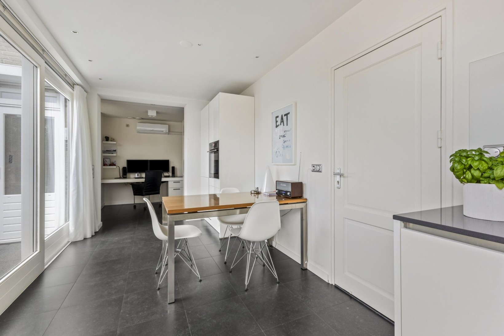 Tussenwoning te koop: Peutzstraat 49, Heerlen
