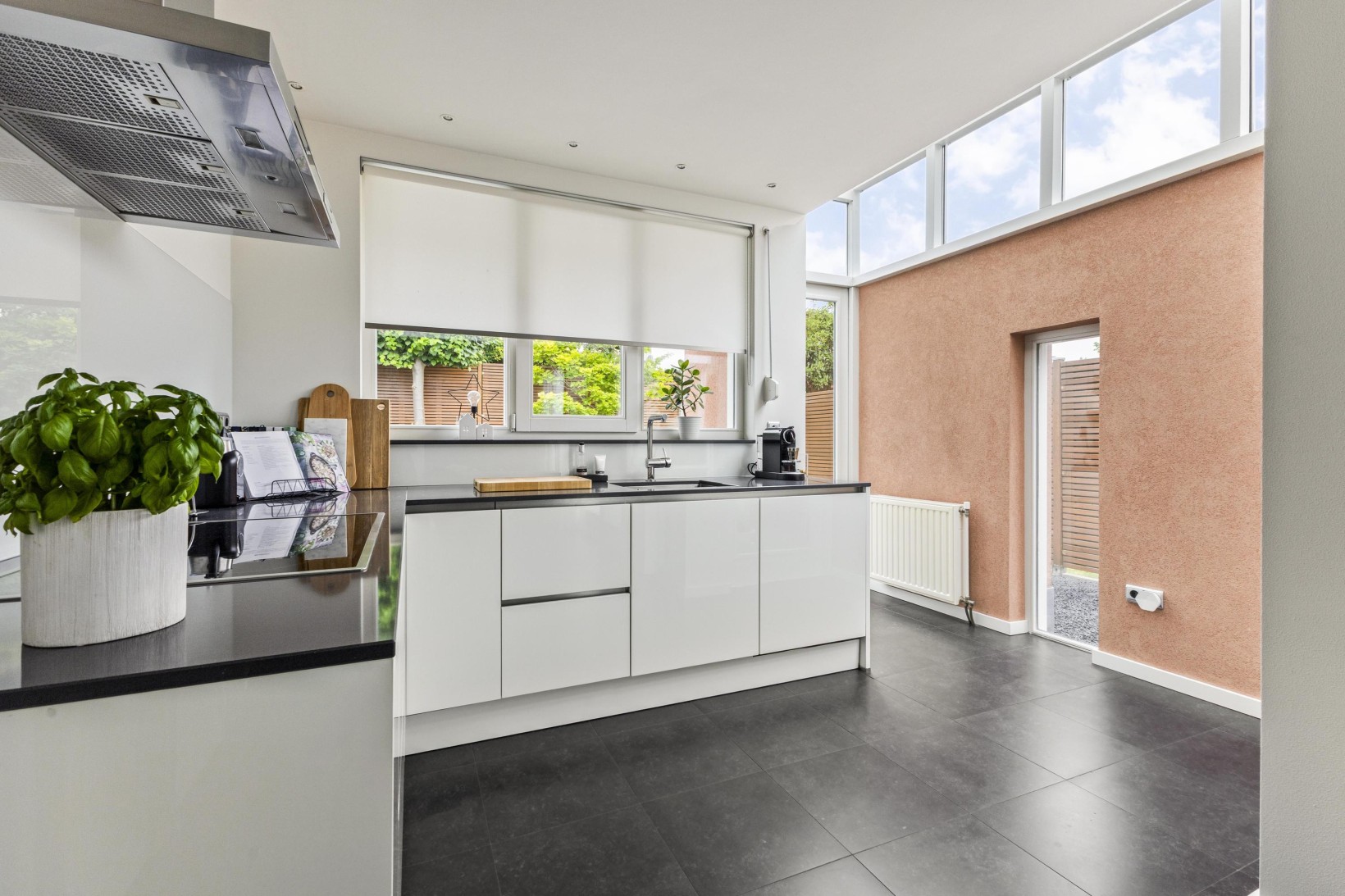 Tussenwoning te koop: Peutzstraat 49, Heerlen
