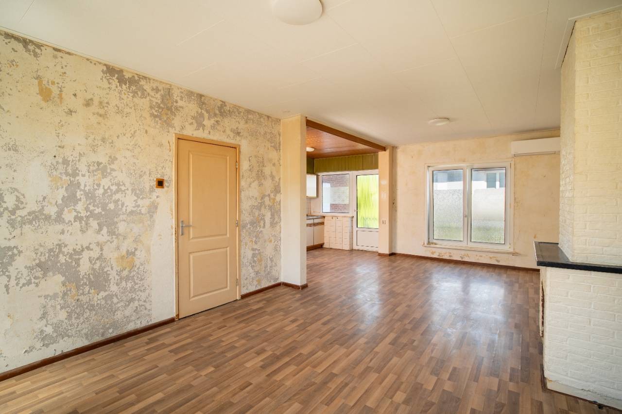 Tussenwoning te koop: Röntgenstraat 28, Heerlen