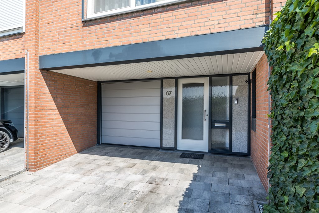 Hoekwoning te koop: Leienhoesstraat 67, Heerlen