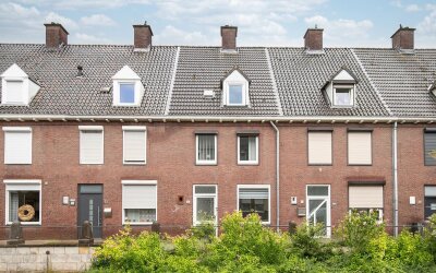 Adelaarstraat 17
