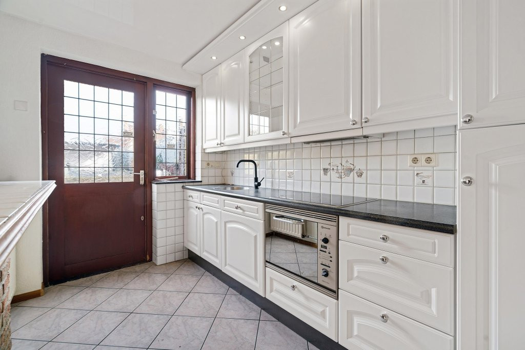 Hoekwoning te koop: Van Limburg Stirumstraat 23, Heerlen