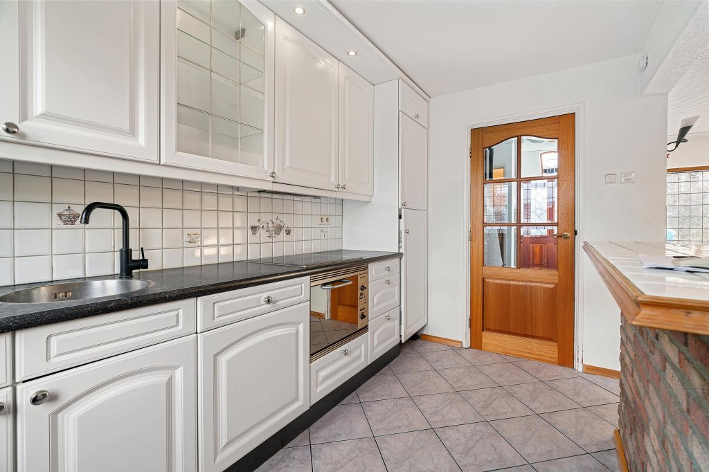 Hoekwoning te koop: Van Limburg Stirumstraat 23, Heerlen