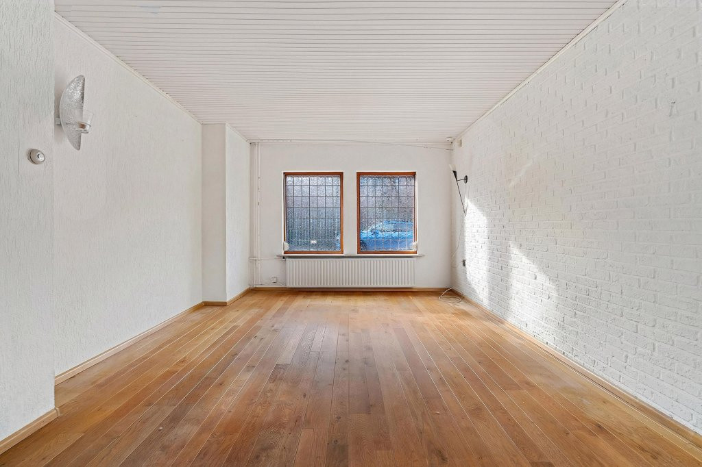Hoekwoning te koop: Van Limburg Stirumstraat 23, Heerlen