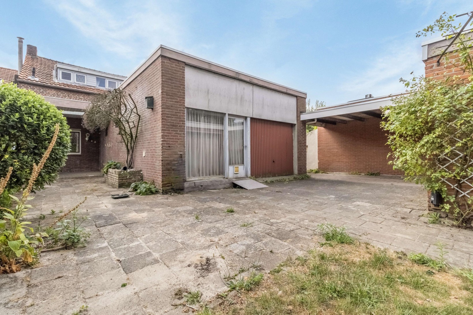 Hoekwoning te koop: Sint Barbarastraat 112, Heerlen