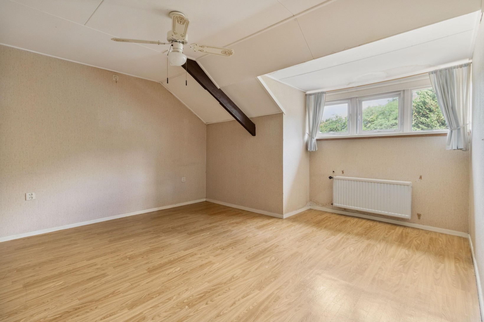 Hoekwoning te koop: Sint Barbarastraat 112, Heerlen