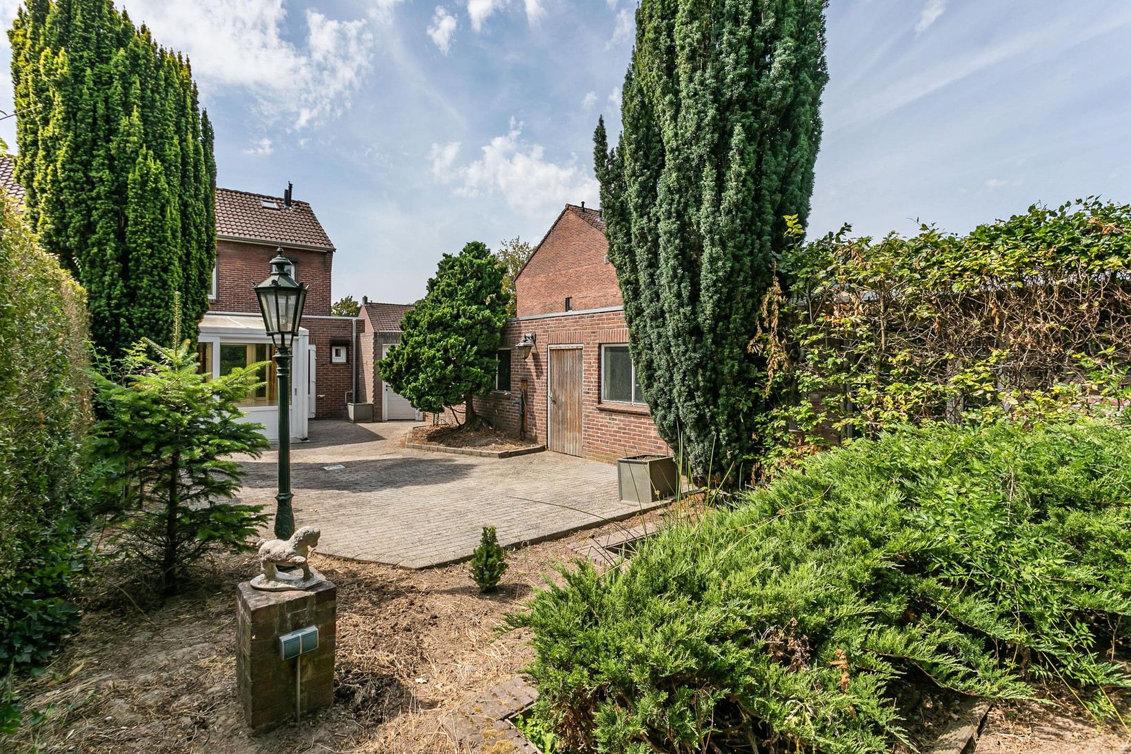 Hoekwoning te koop: Kerkraderweg 79, Heerlen