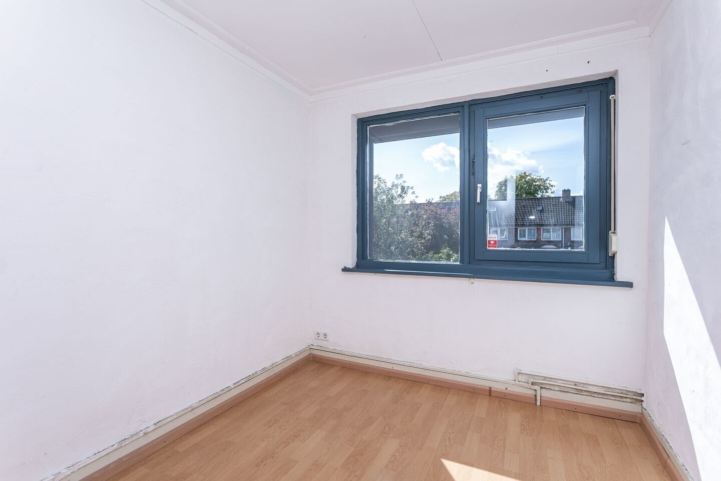 Tussenwoning te koop: De Genestetstraat 10, Heerlen