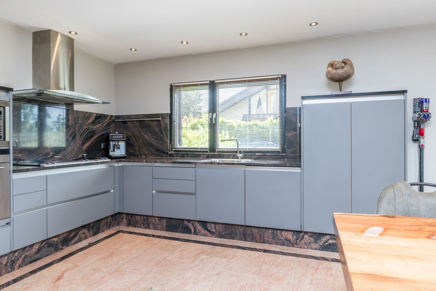 Vrijstaande woning te koop: Parmentierstraat 42, Heerlen