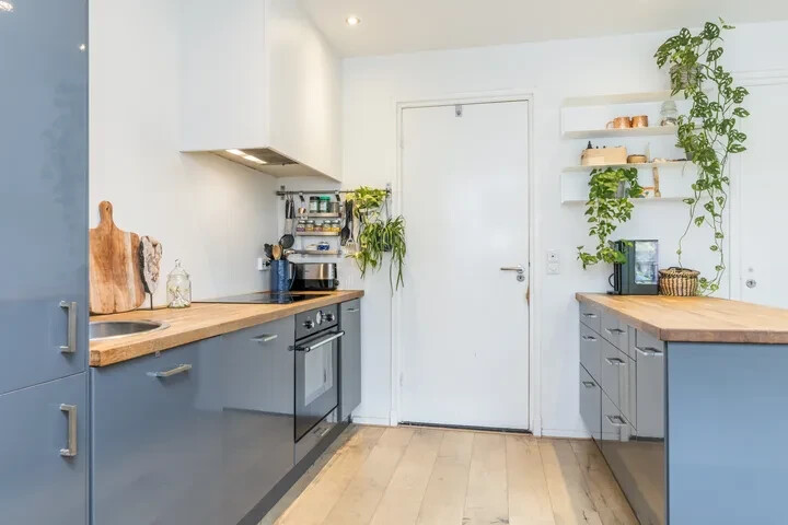 Twee-onder-één-kap te koop: Schipholstraat 7, Heerlen