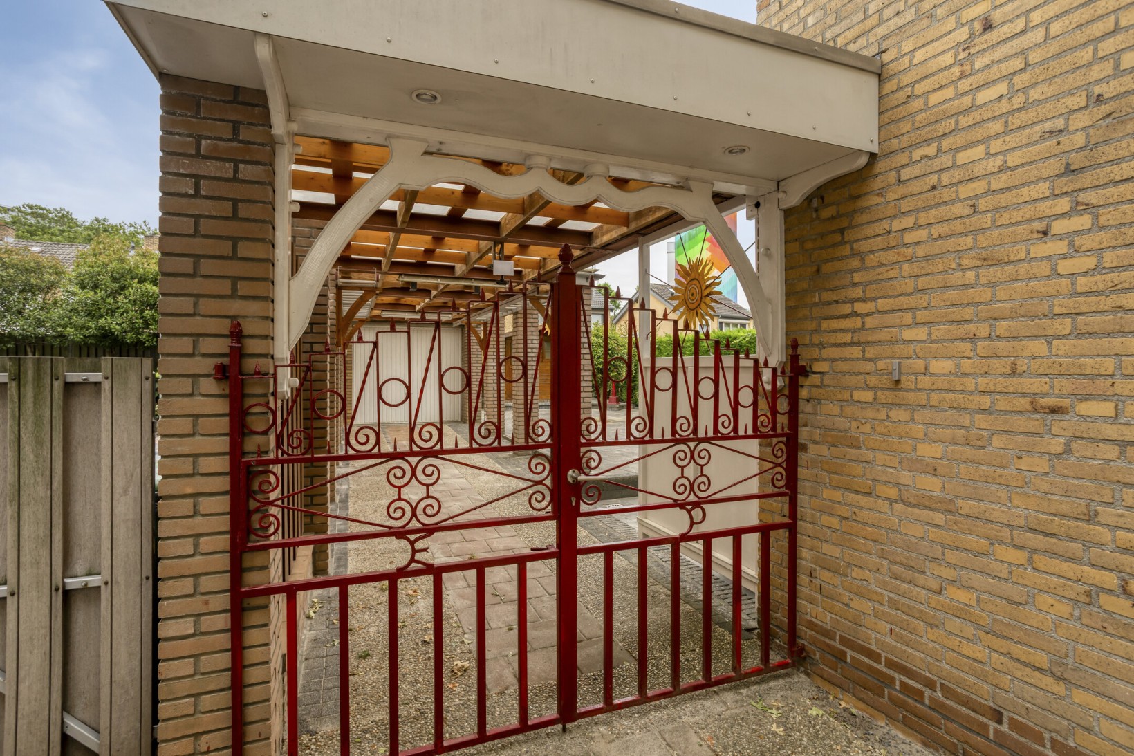 Twee-onder-één-kap te koop: Leon Biessenstraat 32, Heerlen