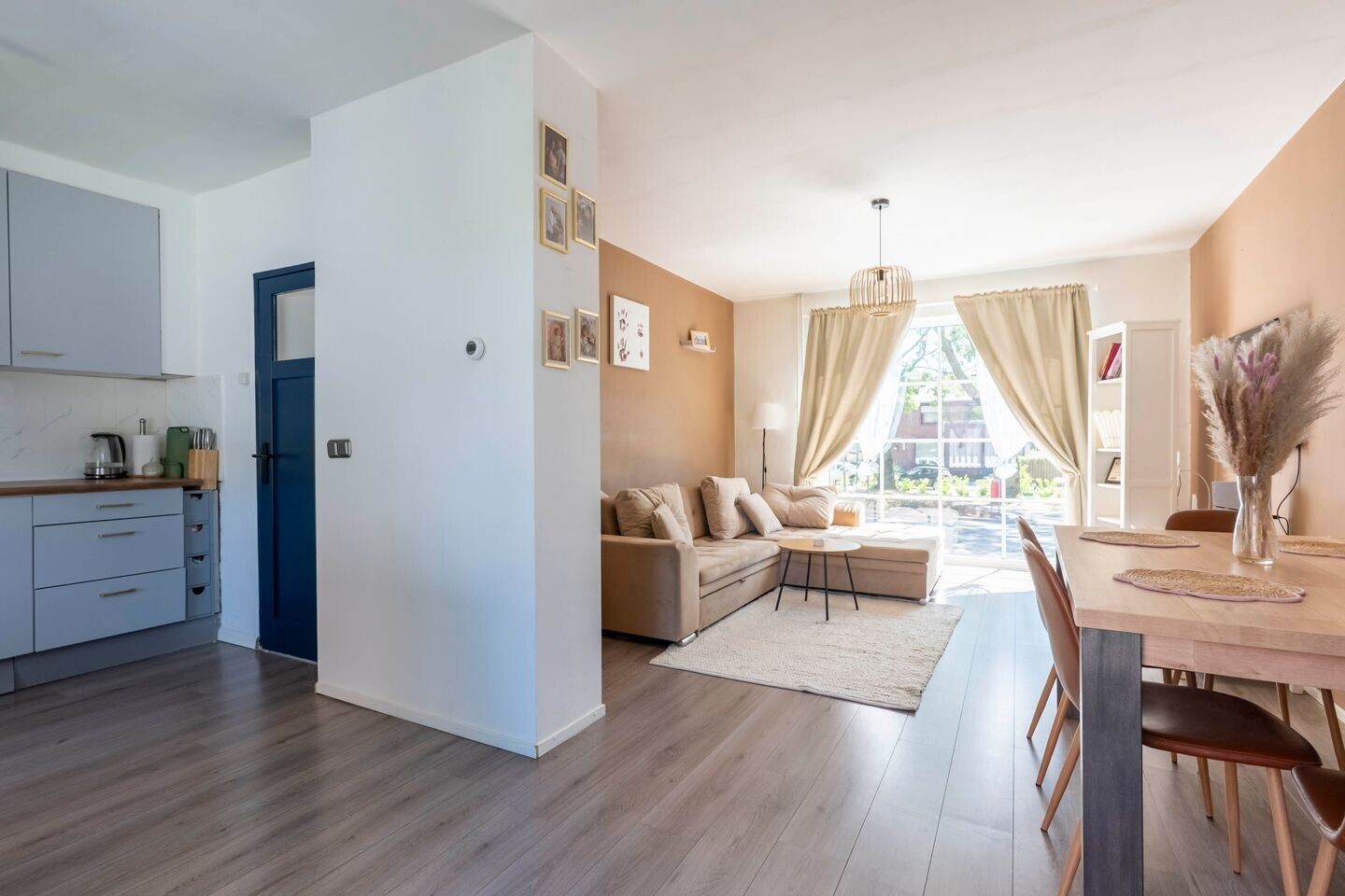 Twee-onder-één-kap te koop: Bergplein 22, Hoensbroek