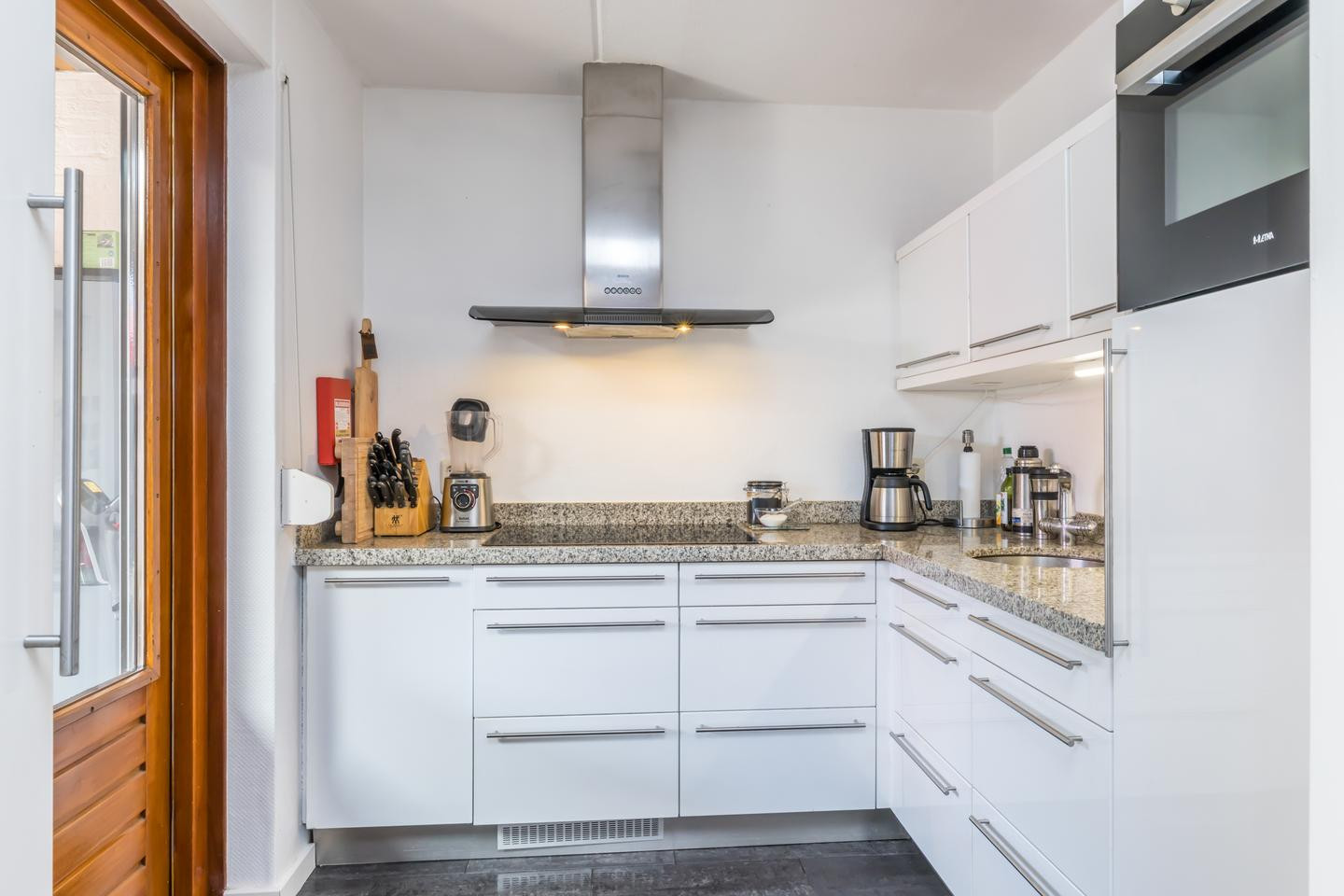 Tussenwoning te koop: Ds. Faberhof 10, Hoensbroek