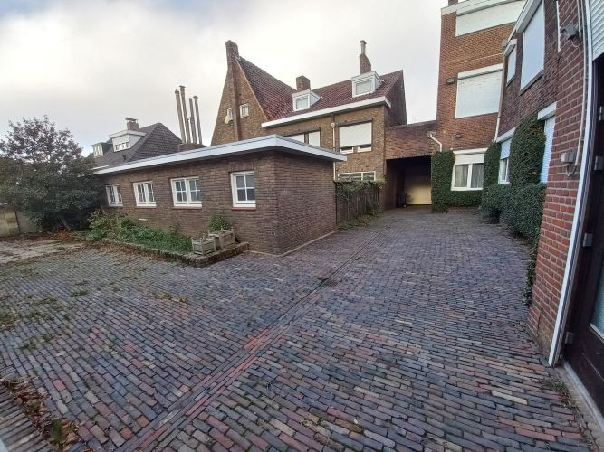Hoekwoning te koop: Kouvenderstraat 242, Hoensbroek