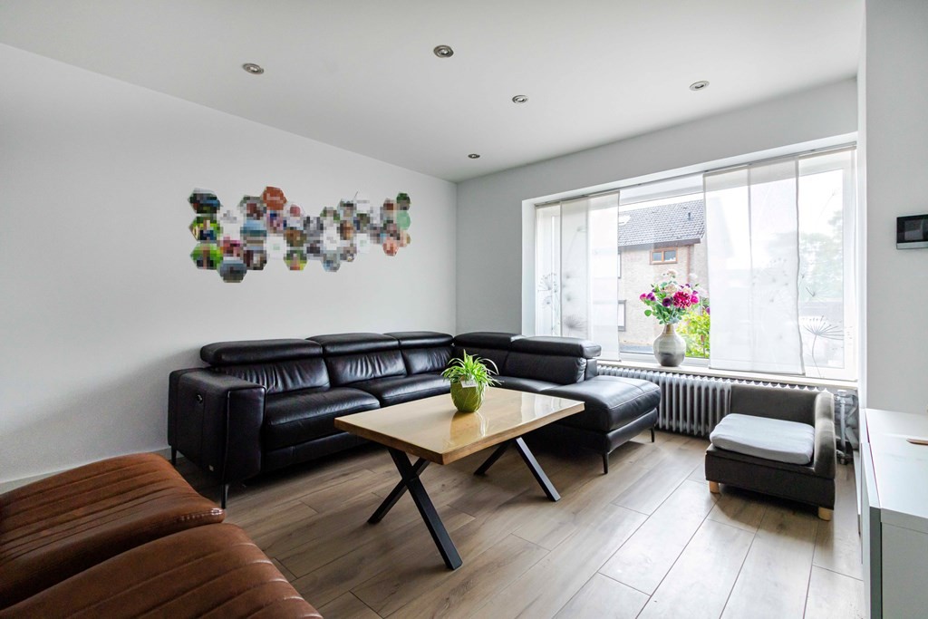 Tussenwoning te koop: Dr. Albert Schweitzerstraat 40, Hoensbroek