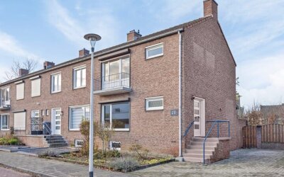 Burg. Willemsstraat 28