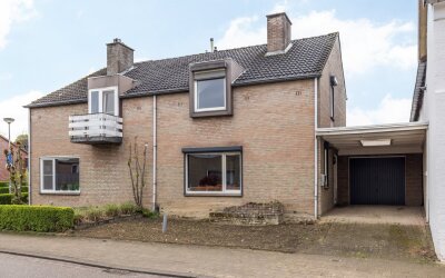 Dorpstraat 81
