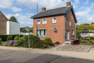 Dorpstraat 52