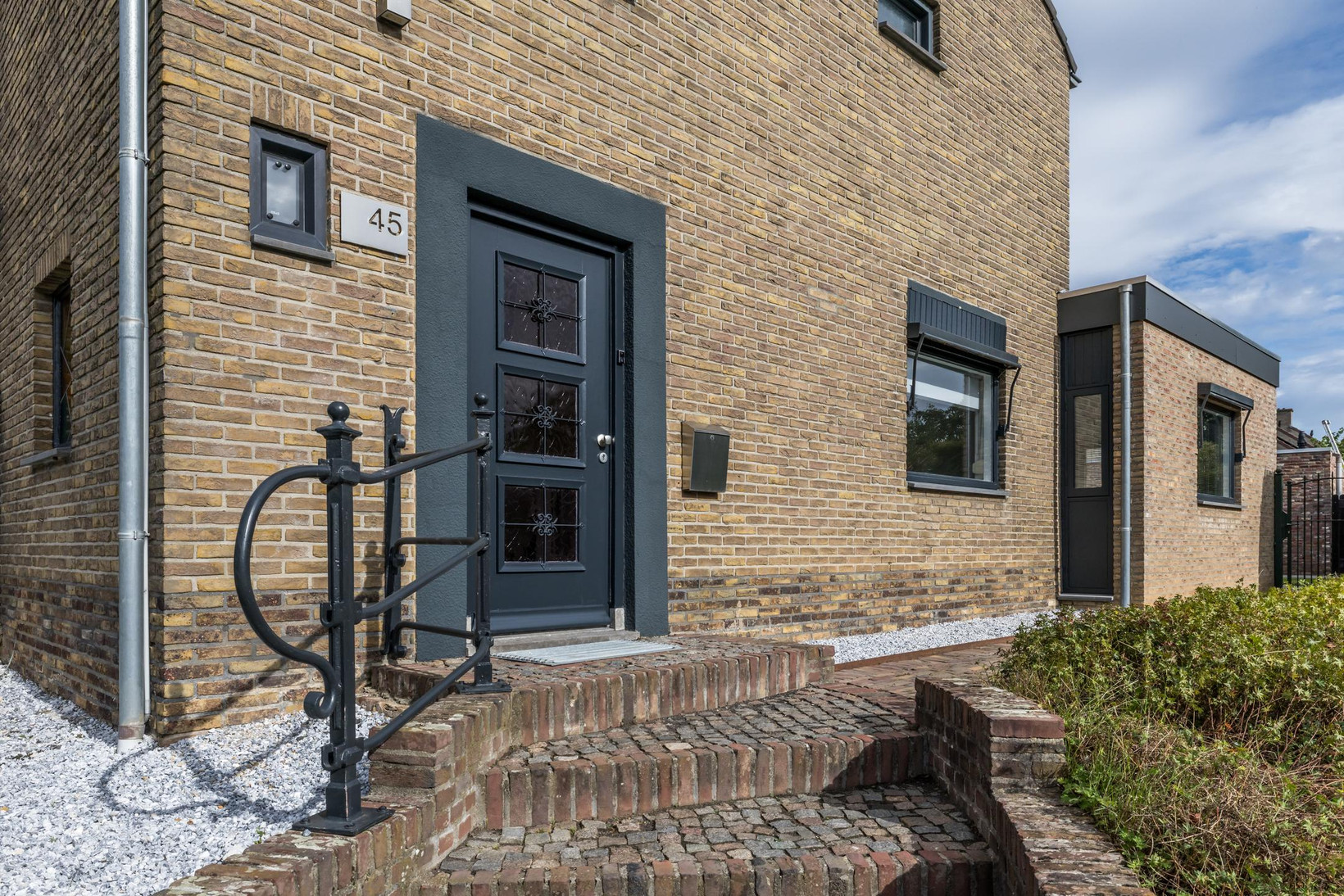 Twee-onder-één-kap te koop: Kluisstraat 45, Doenrade