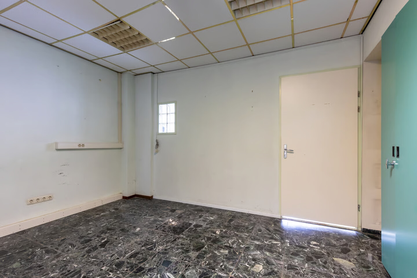 Tussenwoning te koop: Kerkstraat 115, Brunssum