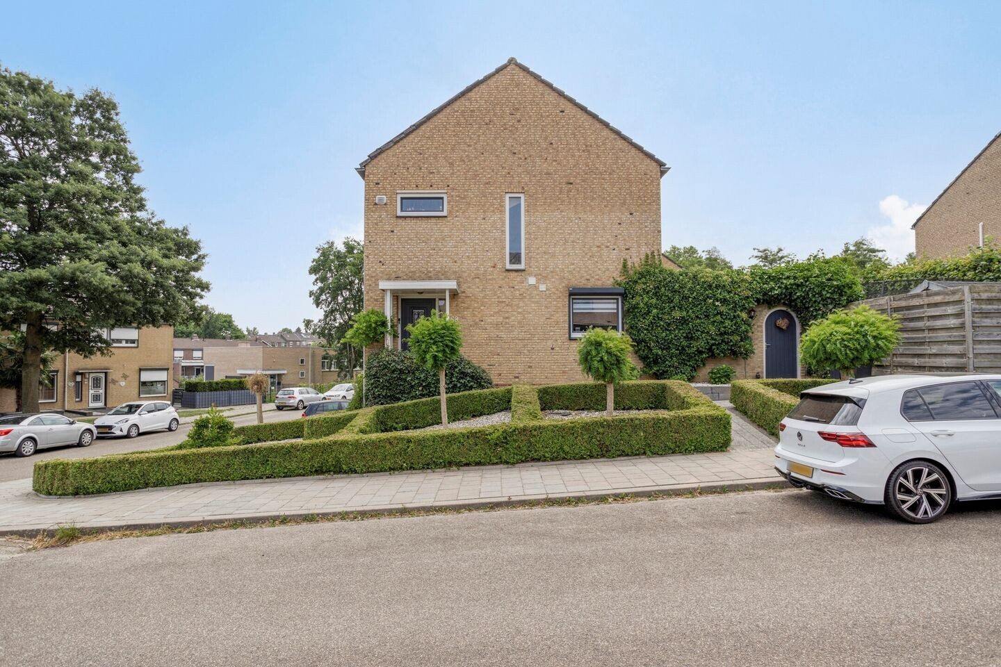 Twee-onder-één-kap te koop: Koningstraat 68, Brunssum