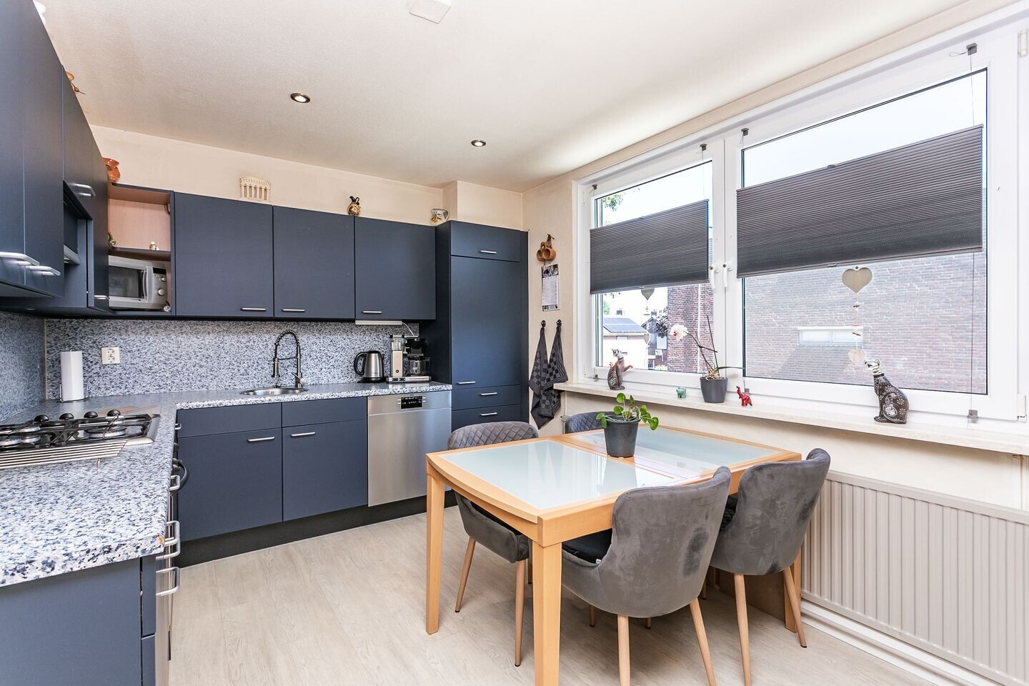 Hoekwoning te koop: De Gasperistraat 38, Brunssum