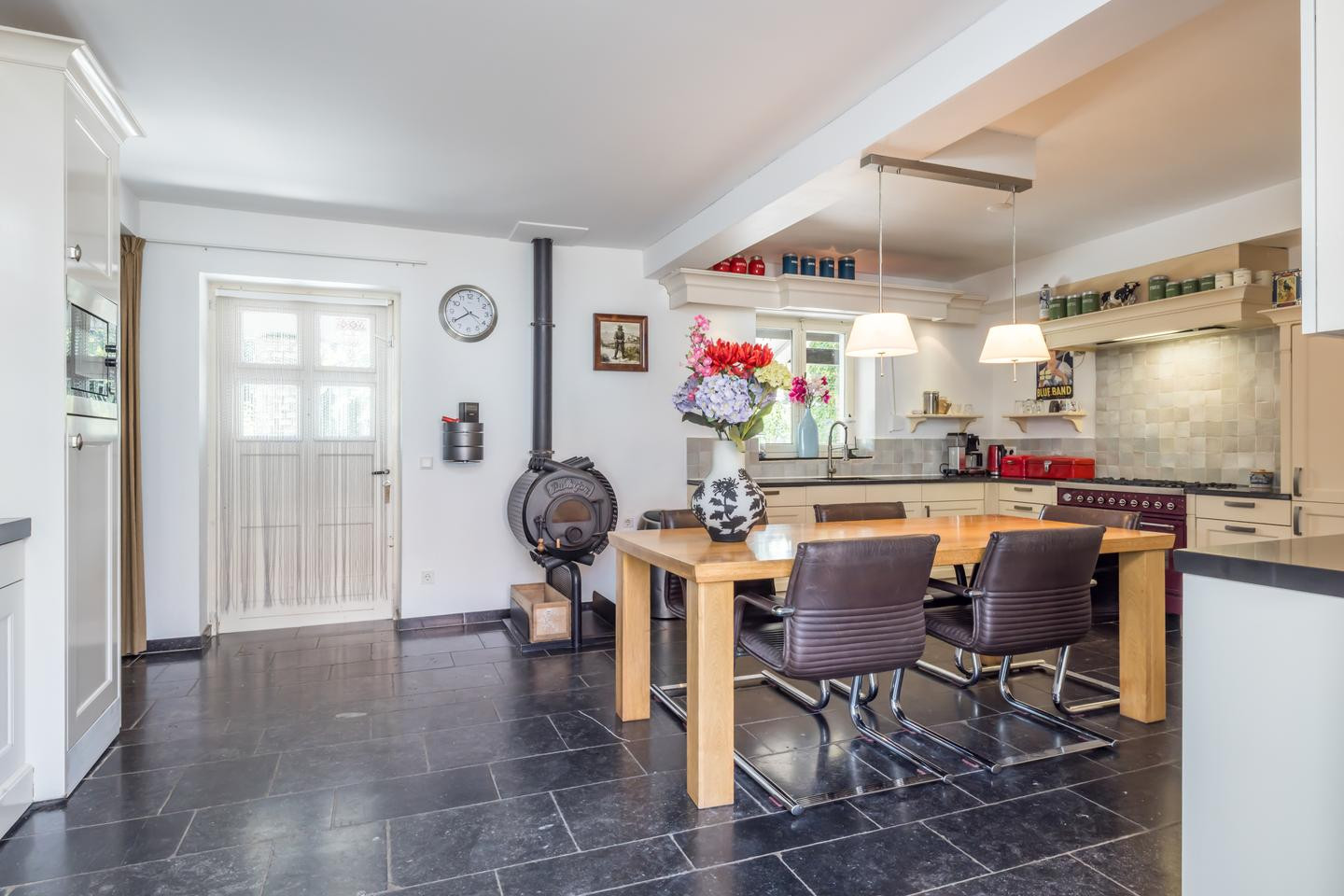 Vrijstaande woning te koop: Titus Brandsmastraat 15, Brunssum