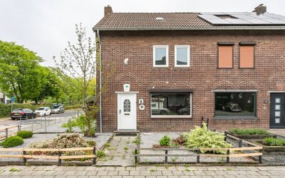Ridder Vosstraat 1