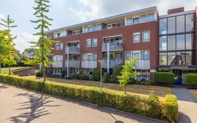 Raadhuisstraat 25