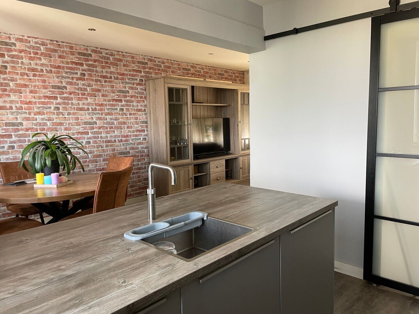 Tussenwoning te koop: Acaciastraat 16, Brunssum