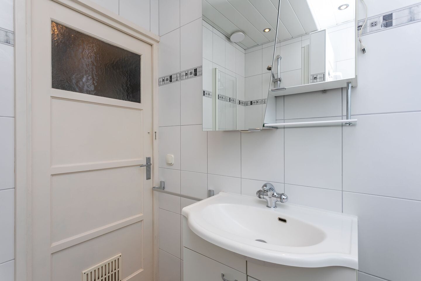 Tussenwoning te koop: Komeetstraat 3, Brunssum