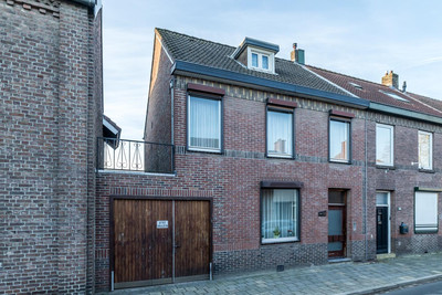 Kanunnik van Nuijsstraat 18