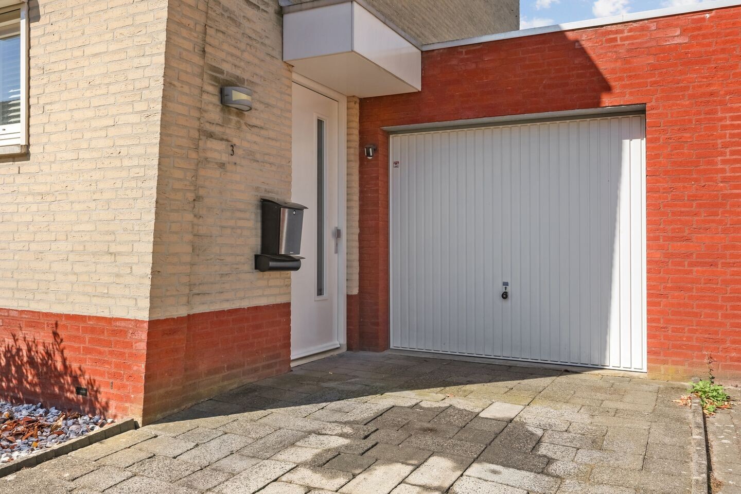 Tussenwoning te koop: Directeur Stassenstraat 3, Kerkrade