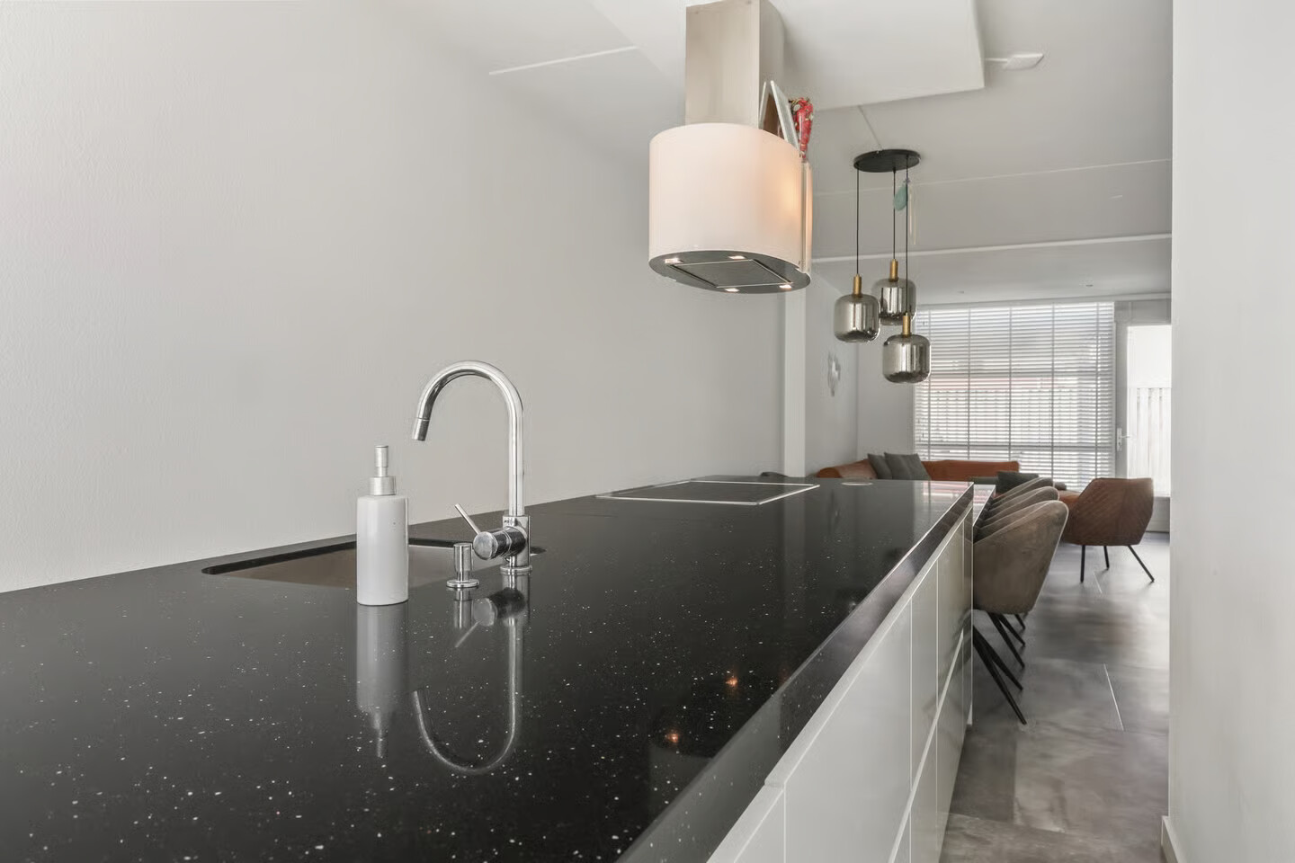 Tussenwoning te koop: Directeur Stassenstraat 3, Kerkrade