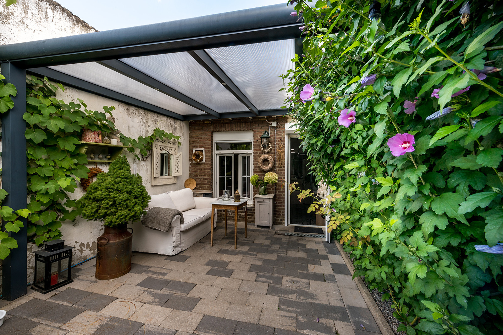 Tussenwoning te koop: Veldkuilstraat 6, Kerkrade