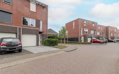 Bij de Broeders 18