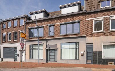 St.Pieterstraat 74