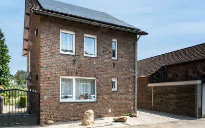 Meuserstraat 24
