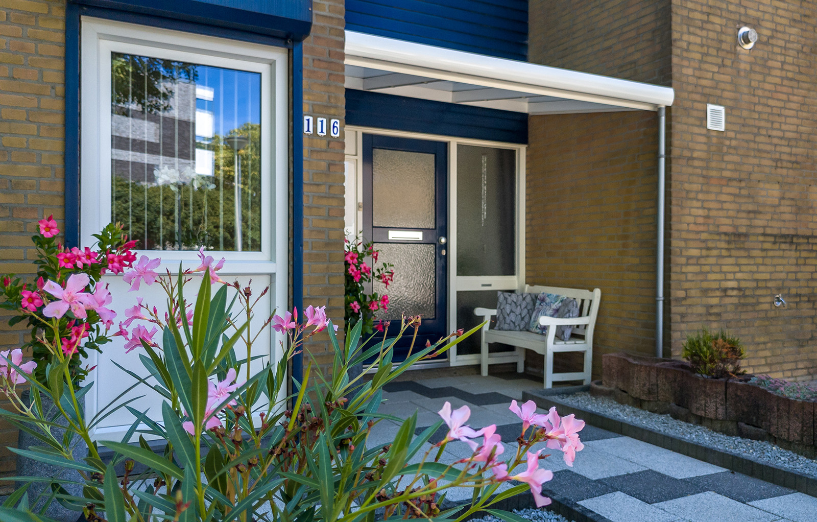 Tussenwoning te koop: Lourdesstraat 116, Kerkrade