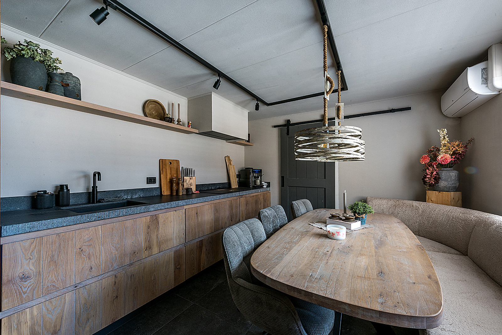 Hoekwoning te koop: Drievogelstraat 123, Kerkrade