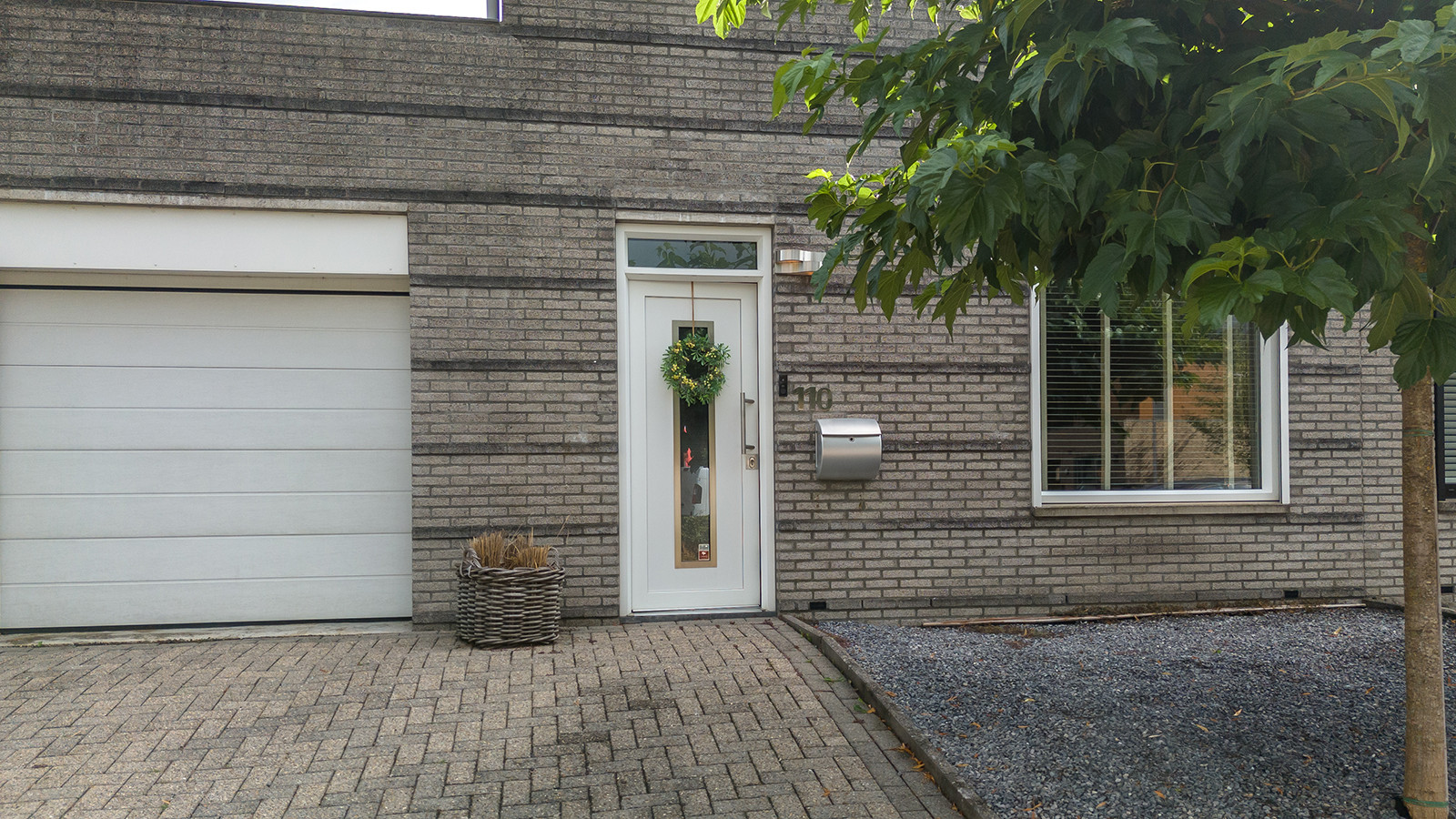 Hoekwoning te koop: Papaverplein 110, Kerkrade