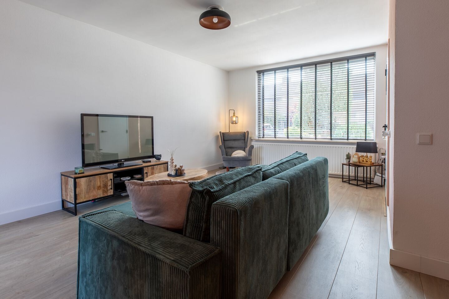 Tussenwoning te koop: Maarzijde 57, Kerkrade