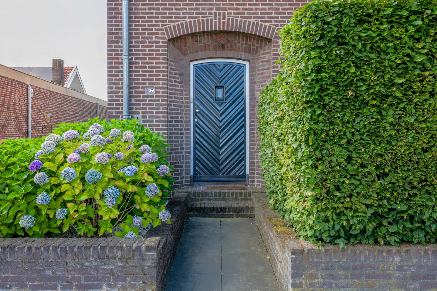 Twee-onder-één-kap te koop: Laurastraat 97, Eygelshoven
