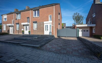 Laurastraat 106