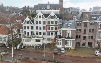 Lage Markt 21