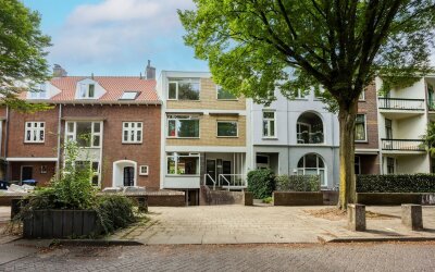 van Nispens. 230