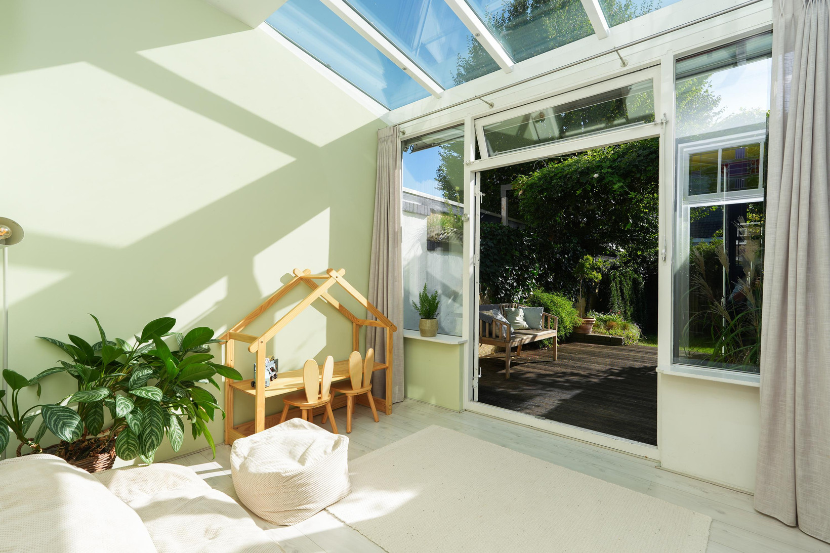Tussenwoning te koop: Van 't Santstraat 30, Nijmegen